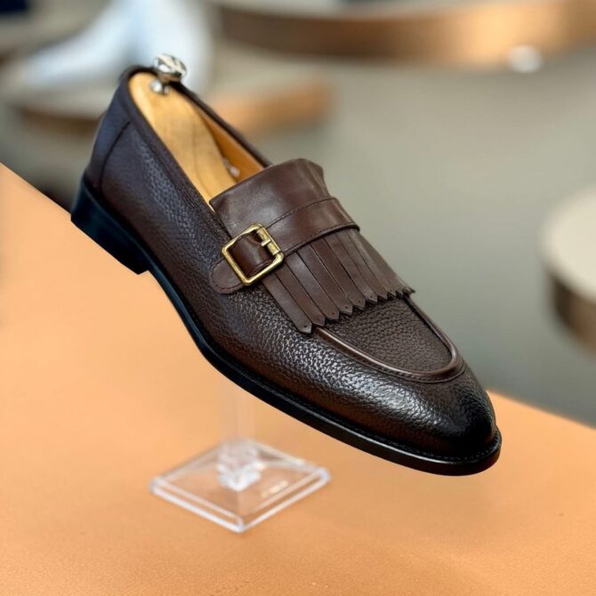 Men’s Brown Leather Kiltie Loafers with Buckle – Timeless Slip-On Dress Shoes for Formal & Smart-Casual Looks | berlinaf.com